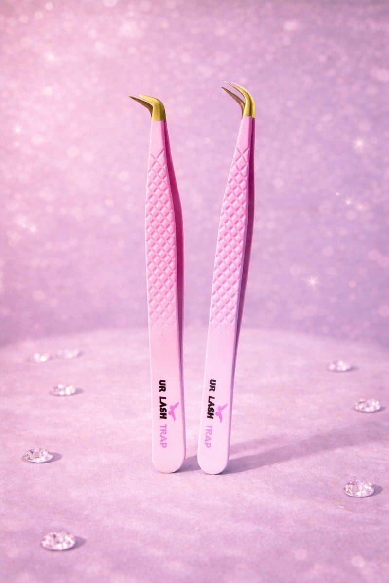 UR LASH TRAP pro tweezers